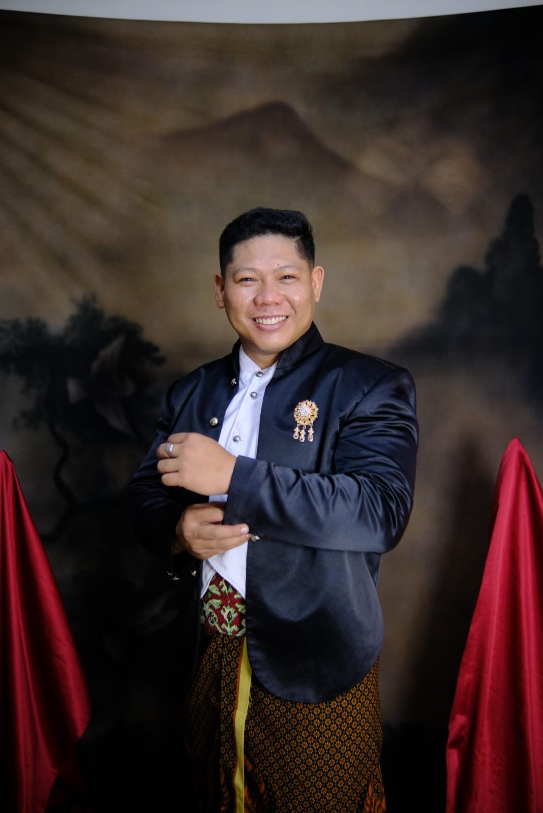 Dimas Reza, Manager Operasional